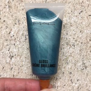 Mac Cosmetics Gloss in Teal